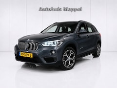 BMW X1 - sDrive20i X-Line*Head-Up*Trekhaak*PDC*LED+*NaviPro