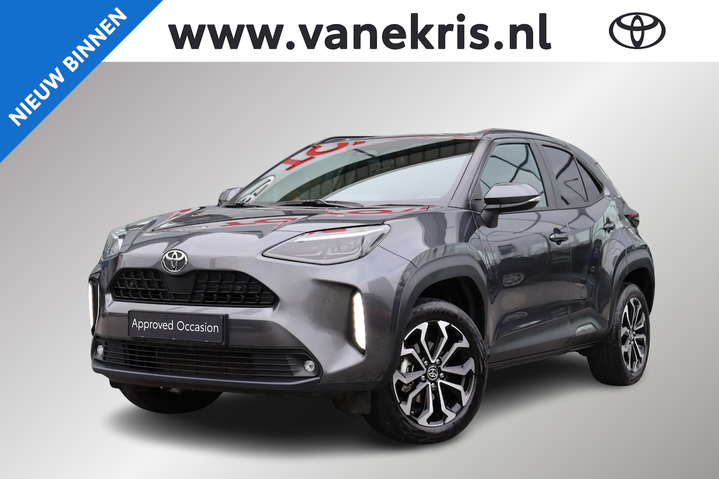 Toyota Yaris Cross - 1.5 Hybrid 115 Dynamic Limited, Parkeersensoren, Stuurverwarming - AutoWereld.nl