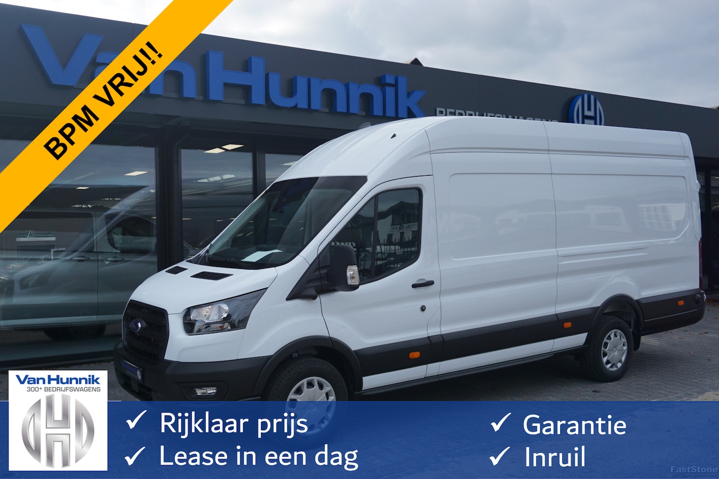 Ford Transit - 350L 165PK RWD-10 AUT L4H3 BPM VRIJ!! Navi, Cam, Adap. Cruise, 270° Deur, 3.5T Trekgewicht - AutoWereld.nl