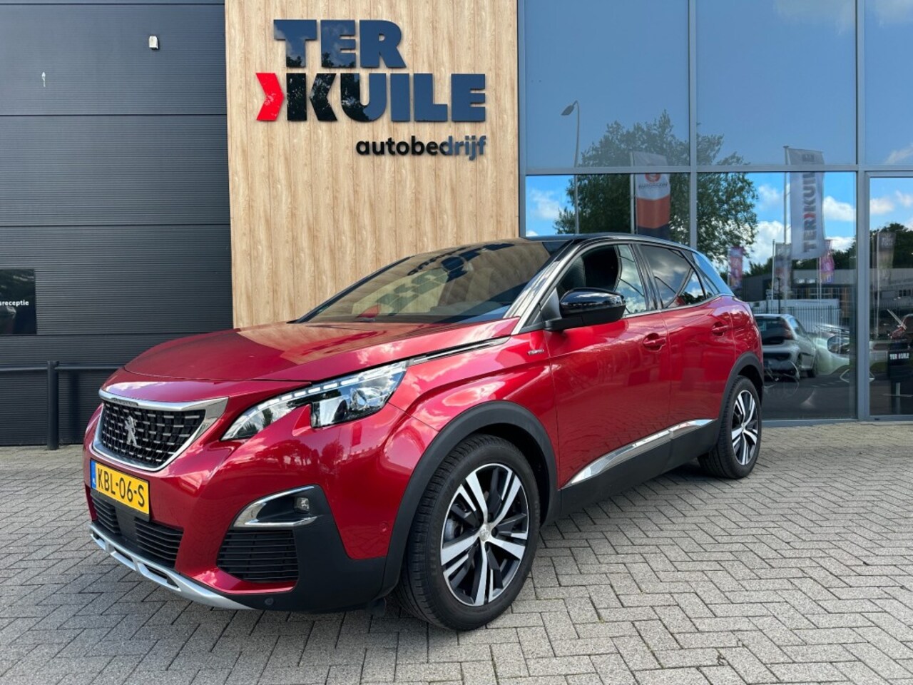 Peugeot 3008 - 1.6 e-THP GT Line / trekhaak / CarPlay - AutoWereld.nl