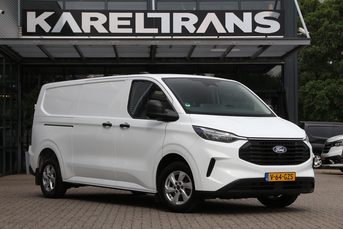 Ford Transit Custom - 2.0 TDCI 136 | L2H1 | Carplay | Trekhaak | Camera | Cruise | Clima.. - AutoWereld.nl