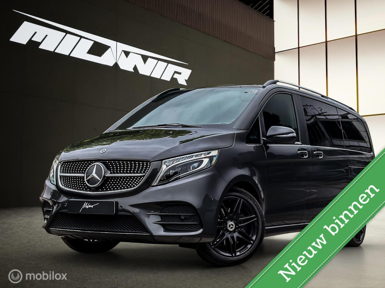 Mercedes-Benz V-klasse - 220d Lang AMG Line | LAGE BIJTELLING - AutoWereld.nl
