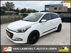 Hyundai i20 - 1.2 Premium Navigatie, Camera, 17 inch