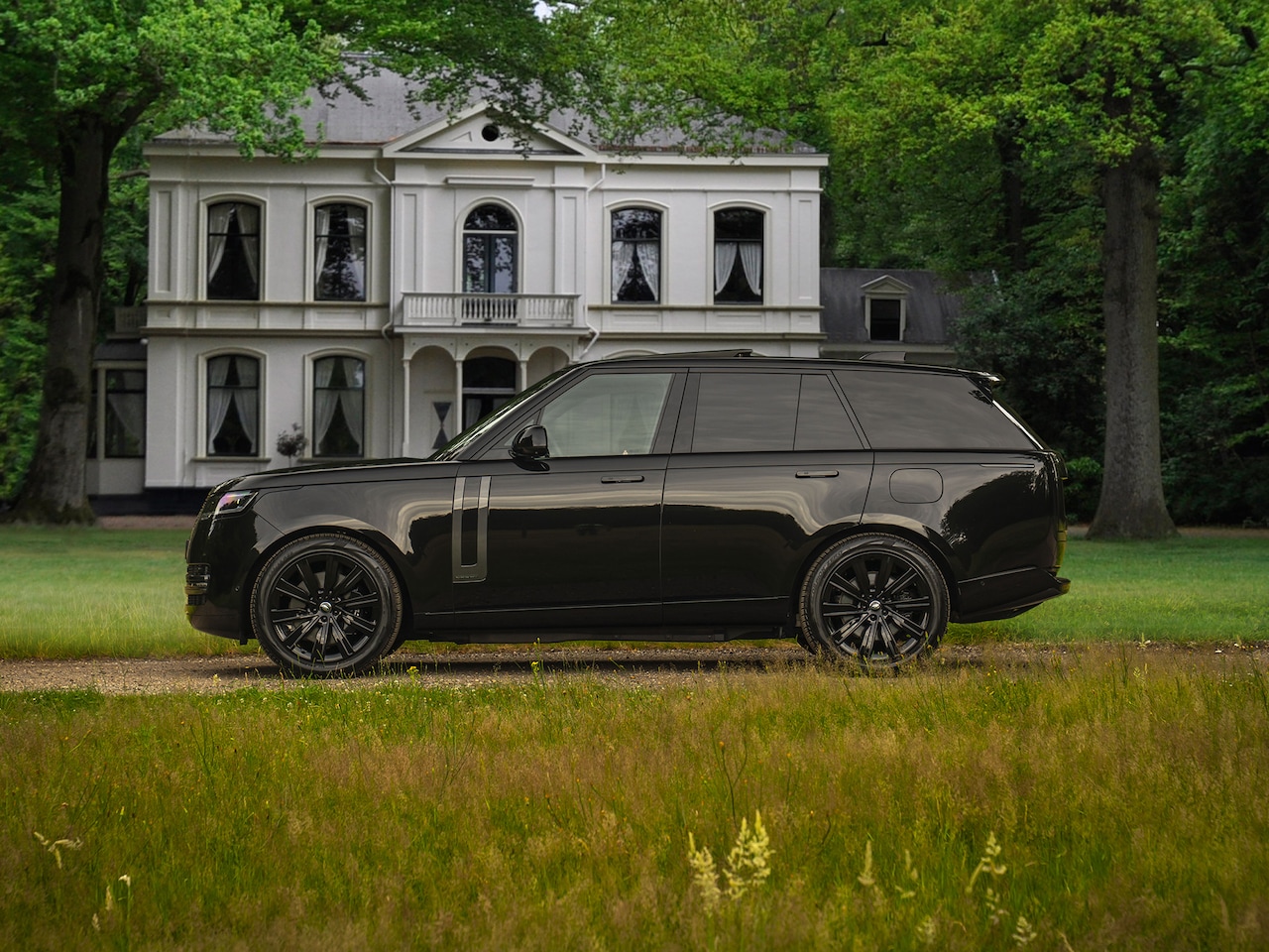 Land Rover Range Rover - 3.0 P550e Autobiography PHEV | Meridian Signature | Massage v+a | Head-up - AutoWereld.nl
