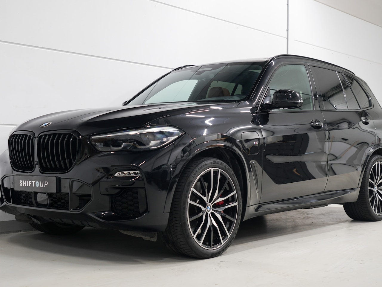 BMW X5 - xDrive45e M-Sport | Panoramadak | Bowers Wilkins | CoPilot | Elektr. Trekhaak - AutoWereld.nl