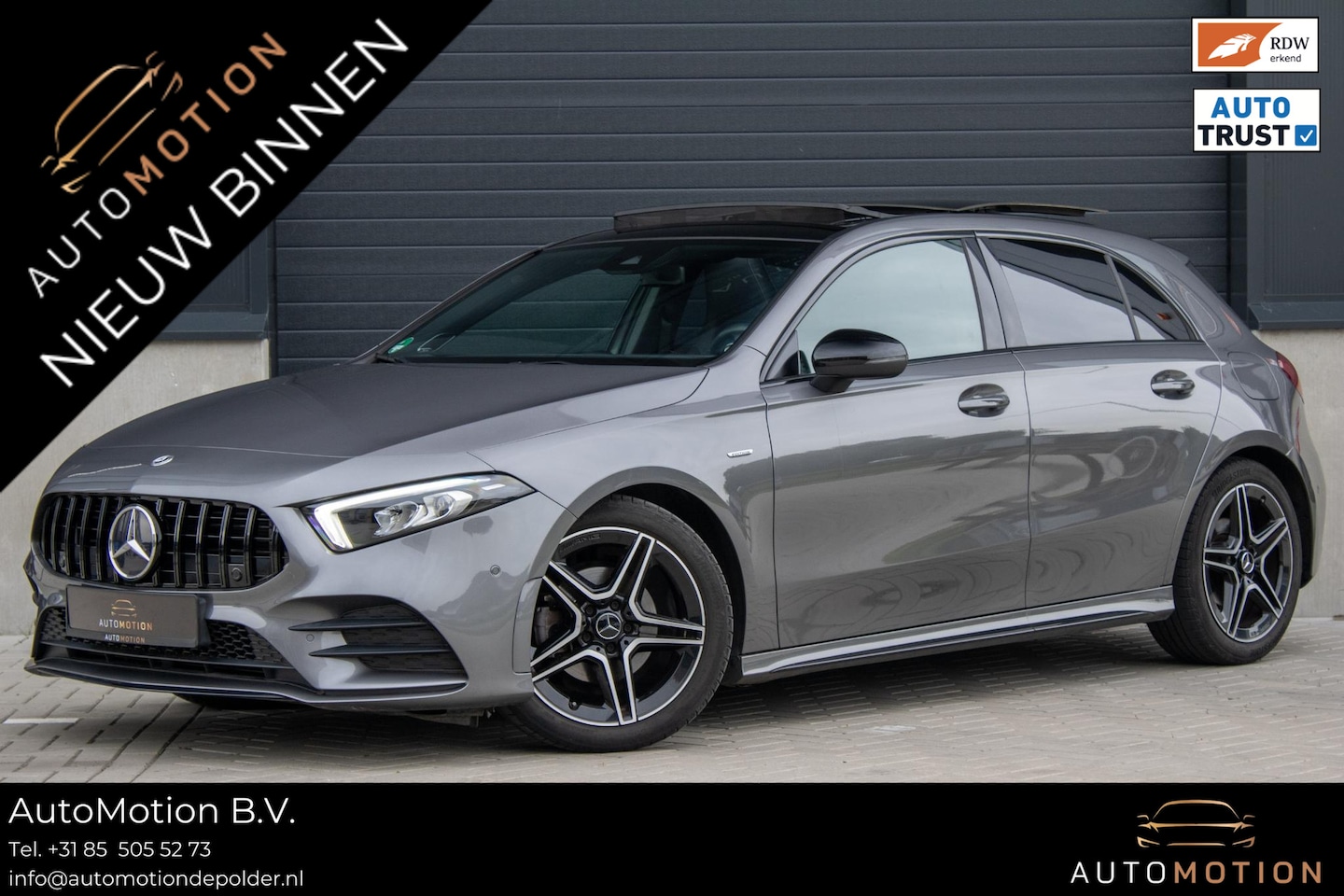 Mercedes-Benz A-klasse - 180 Edition AMG Line Pano Camera Burmester Stoelverwarming LED - AutoWereld.nl
