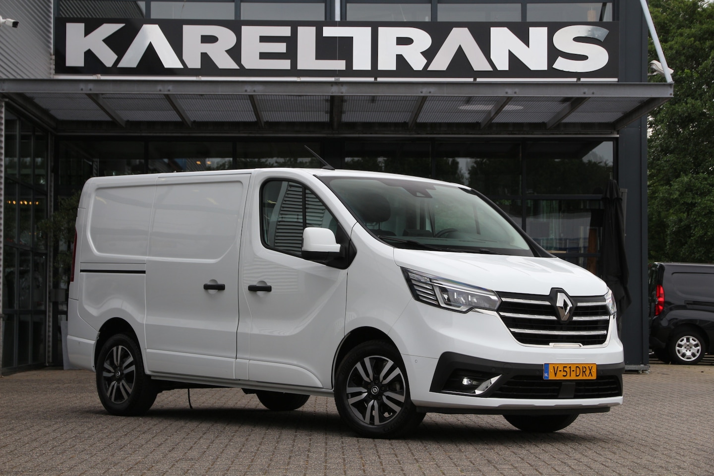 Renault Trafic - 2.0 DCI 170 | Aut. | L1H1 | Navi | Trekhaak | Camera | Cruise.. - AutoWereld.nl
