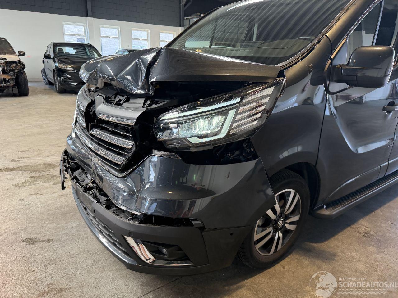 Renault Trafic - 2.0 L2H1 Extra DC 36.000 NAP!