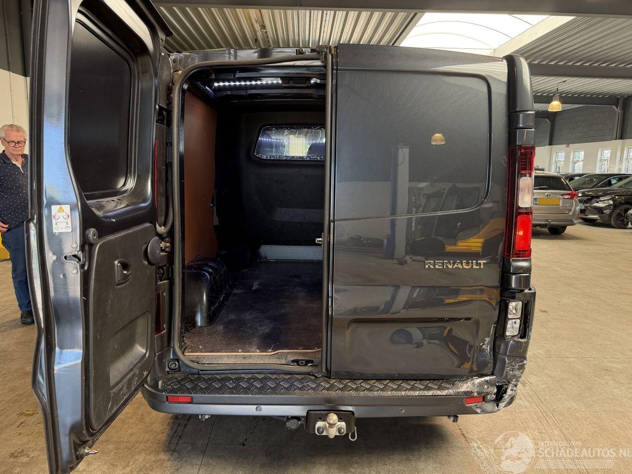 Renault Trafic - 2.0 L2H1 Extra DC 36.000 NAP!