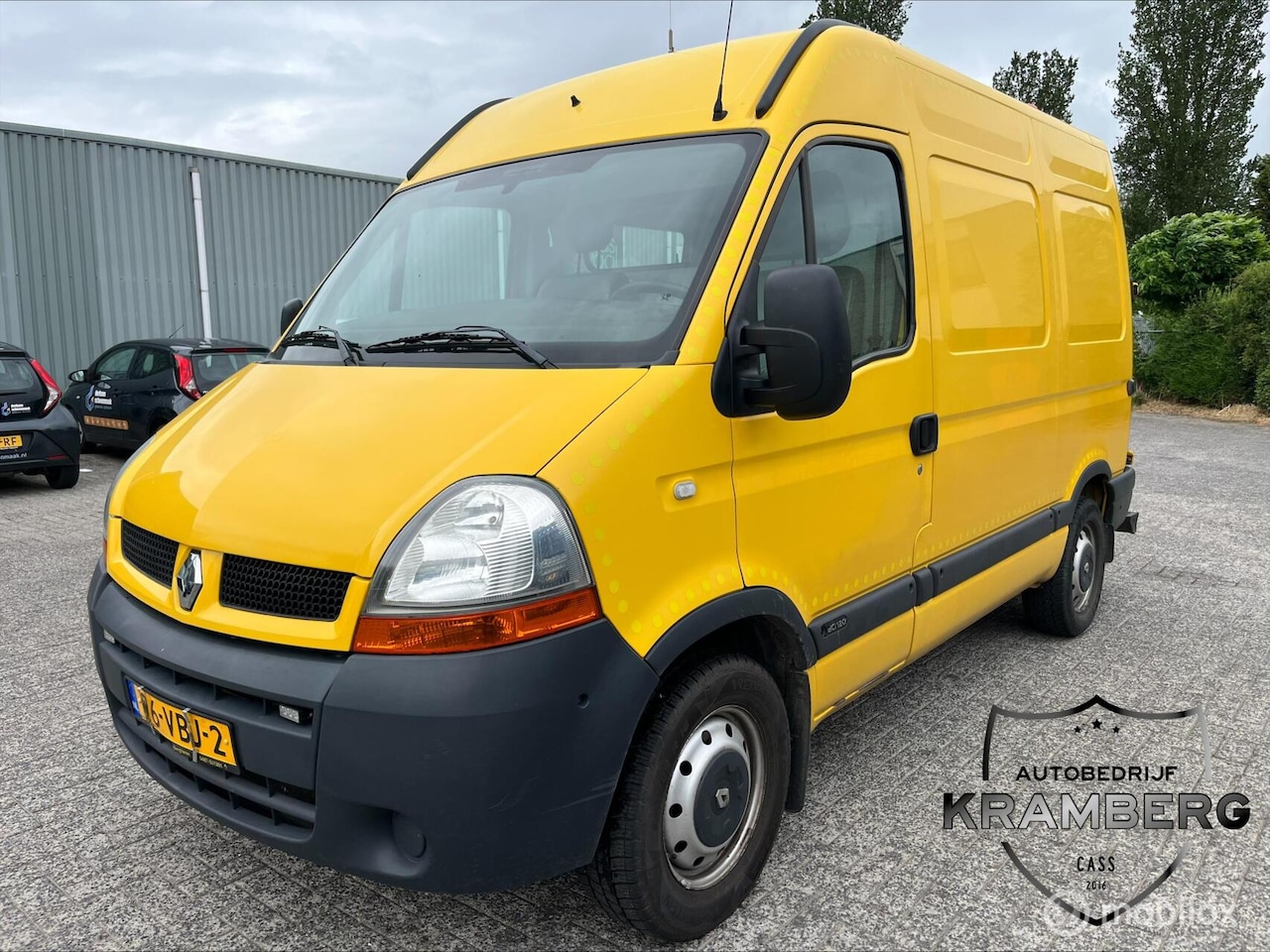 Renault Master - bestel T35 2.5dCi L1H2 - AutoWereld.nl