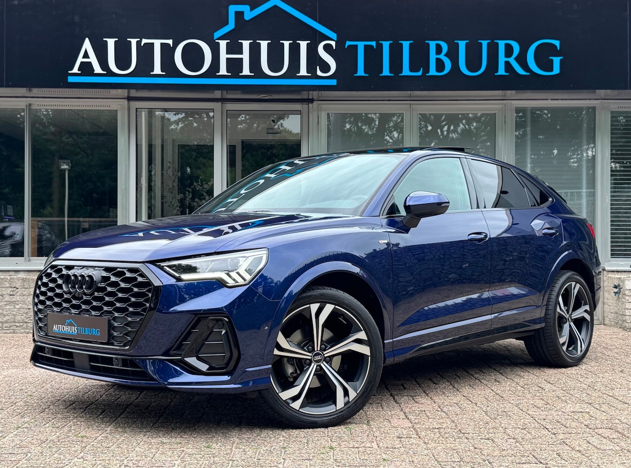 Audi Q3 Sportback - 35 TFSI 3X S-Line Pano Matrix Sfeer Keyless 360' - AutoWereld.nl