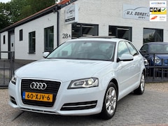 Audi A3 - 1.2 TFSI Ambiente Advance AUT/schuifdak/navi