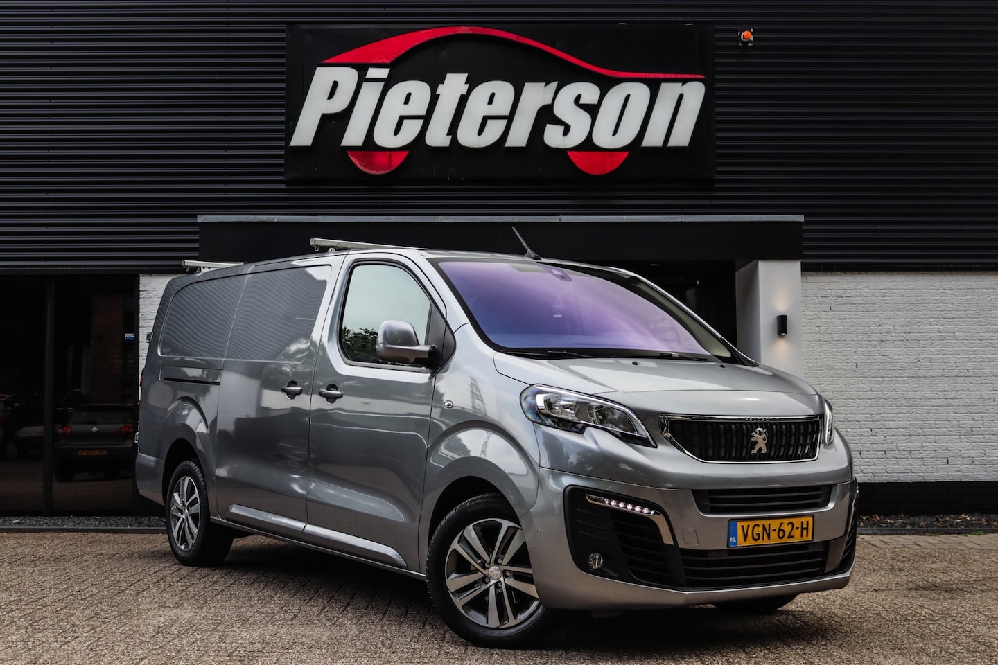 Peugeot Expert - 2.0 BlueHDI 120 Long Asphalt MARGE NAP CAMERA - AutoWereld.nl