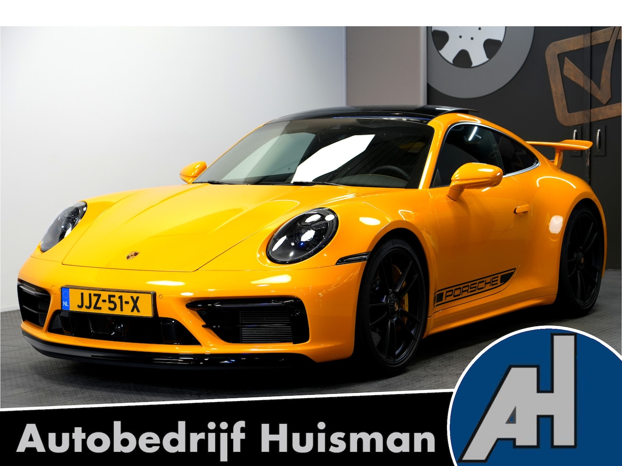Porsche 911 - 3.0 Carrera 4 GTS 353kW/480pk Aut8 PCCB + PTS SIGNAL YELLOW + AERO PAKKET + INNODRIVE + PA - AutoWereld.nl
