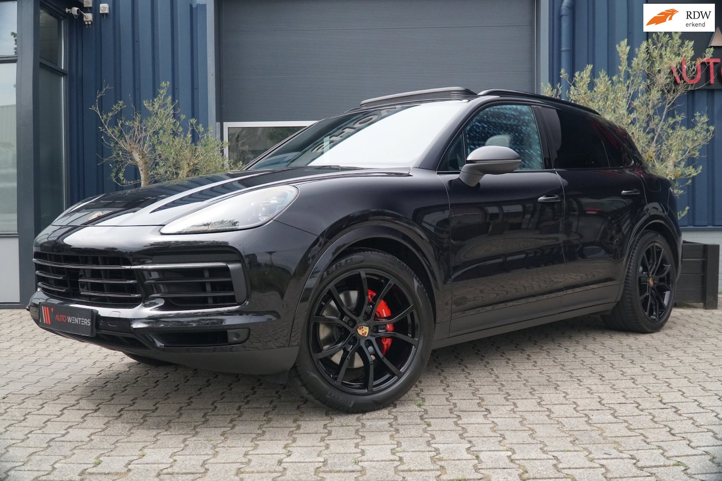 Porsche Cayenne - 3.0 E-Hybrid PANO|TREKHAAK|LUCHTVERING - AutoWereld.nl