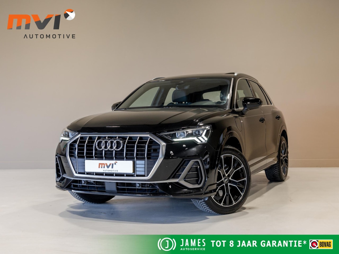 Audi Q3 - 45 TFSI e 2x S-Line edition / 245pk / Panorama dak / Keyless / Sfeerverlichting / - AutoWereld.nl