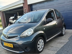 Toyota Aygo - 1.0 VVT-i Now