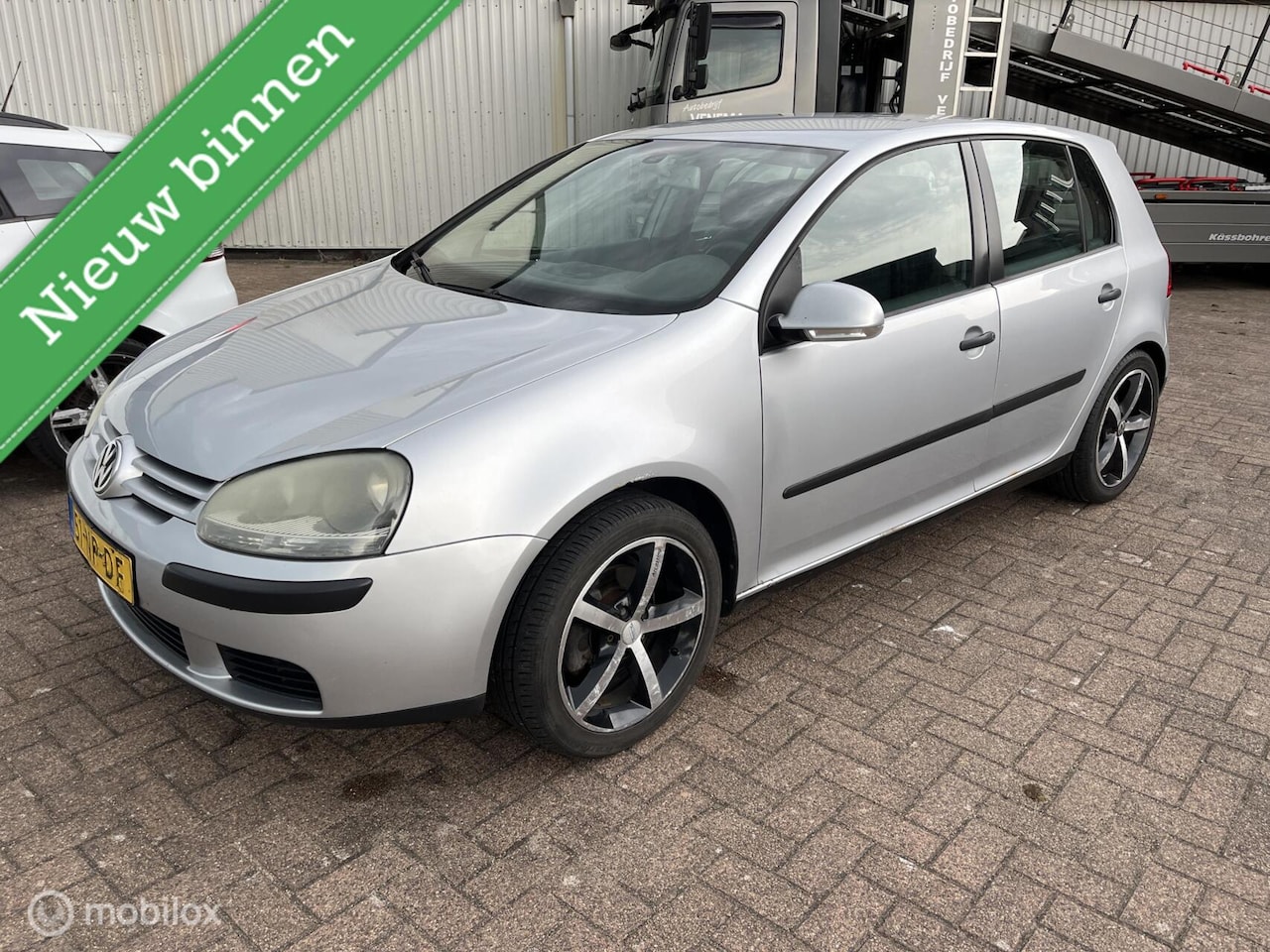 Volkswagen Golf - 1.6 FSI Comfortline 1.6 FSI Comfortline - AutoWereld.nl