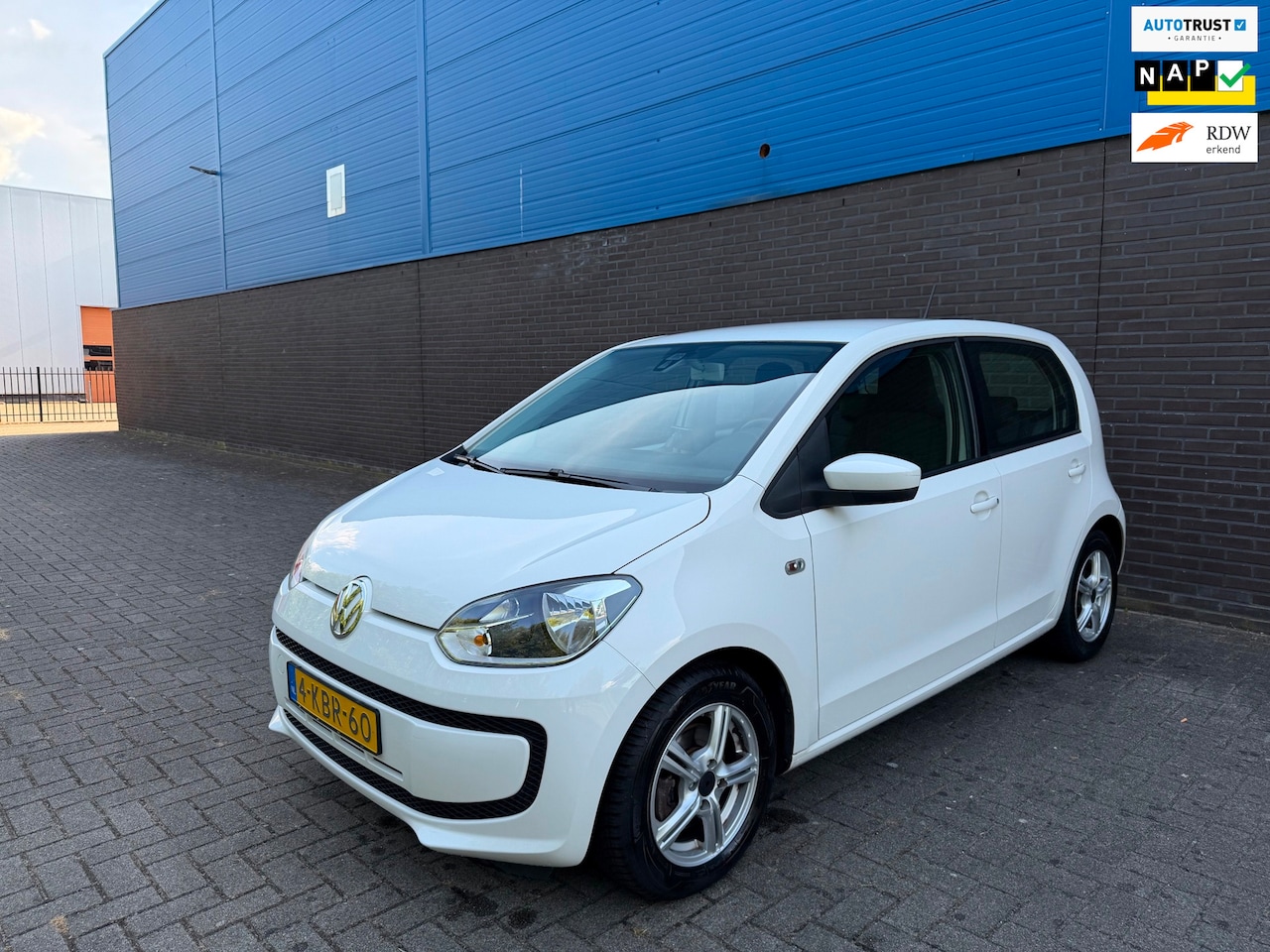 Volkswagen Up! - 1.0 move up! BlueMotion | 2e Eigenaar | Airco | El. Ramen | Navigatie | Bluetooth | Centra - AutoWereld.nl