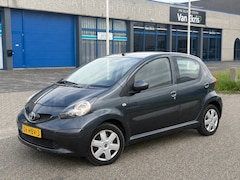 Toyota Aygo - 1.0-12V 5-DRS Elek pakket Aux Lage KM Zuinig