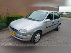 Opel Corsa - 1.2i-16V CDX