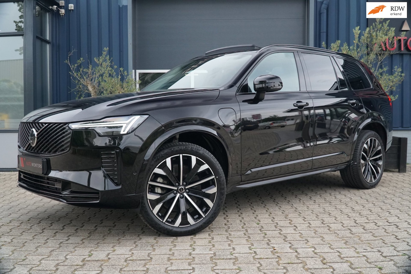 Volvo XC90 - 2.0 T8 Plug-in hybrid AWD Ultra Bright PANO|KAMERA|7 ZIT - AutoWereld.nl
