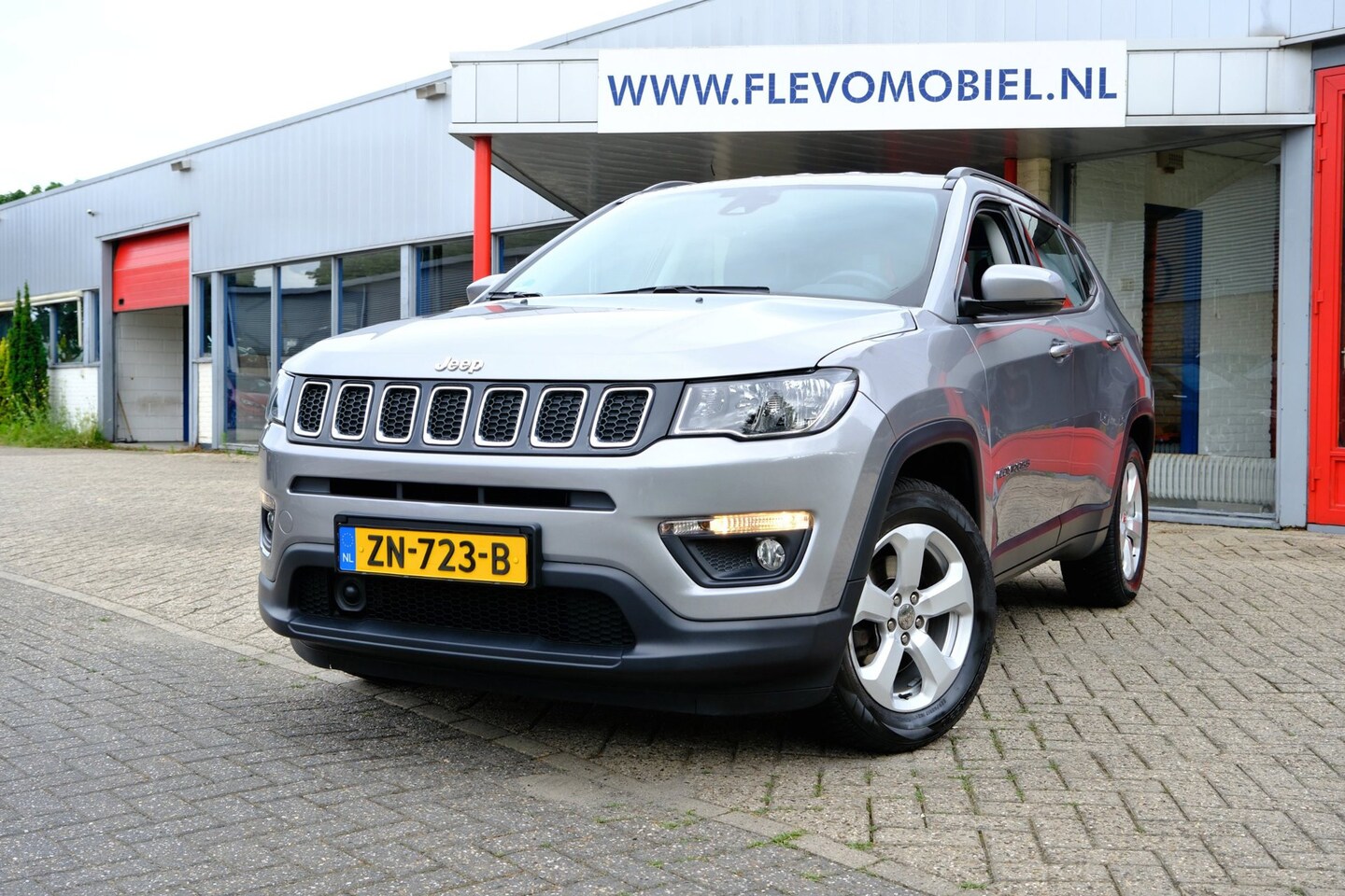 Jeep Compass - 1.4 140pk MultiAir Longitude Navi|Cam|LMV|Clima - AutoWereld.nl