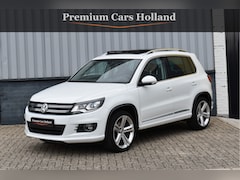 Volkswagen Tiguan - 1.4 TSI ACT 150 Pk R-Line Pano Alcantara Full Led Trekhaak