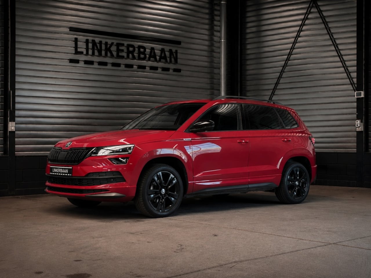 Skoda Karoq - 1.5 TSI ACT Sportline | Panodak | Trekhaak | Stoelverwarming | - AutoWereld.nl