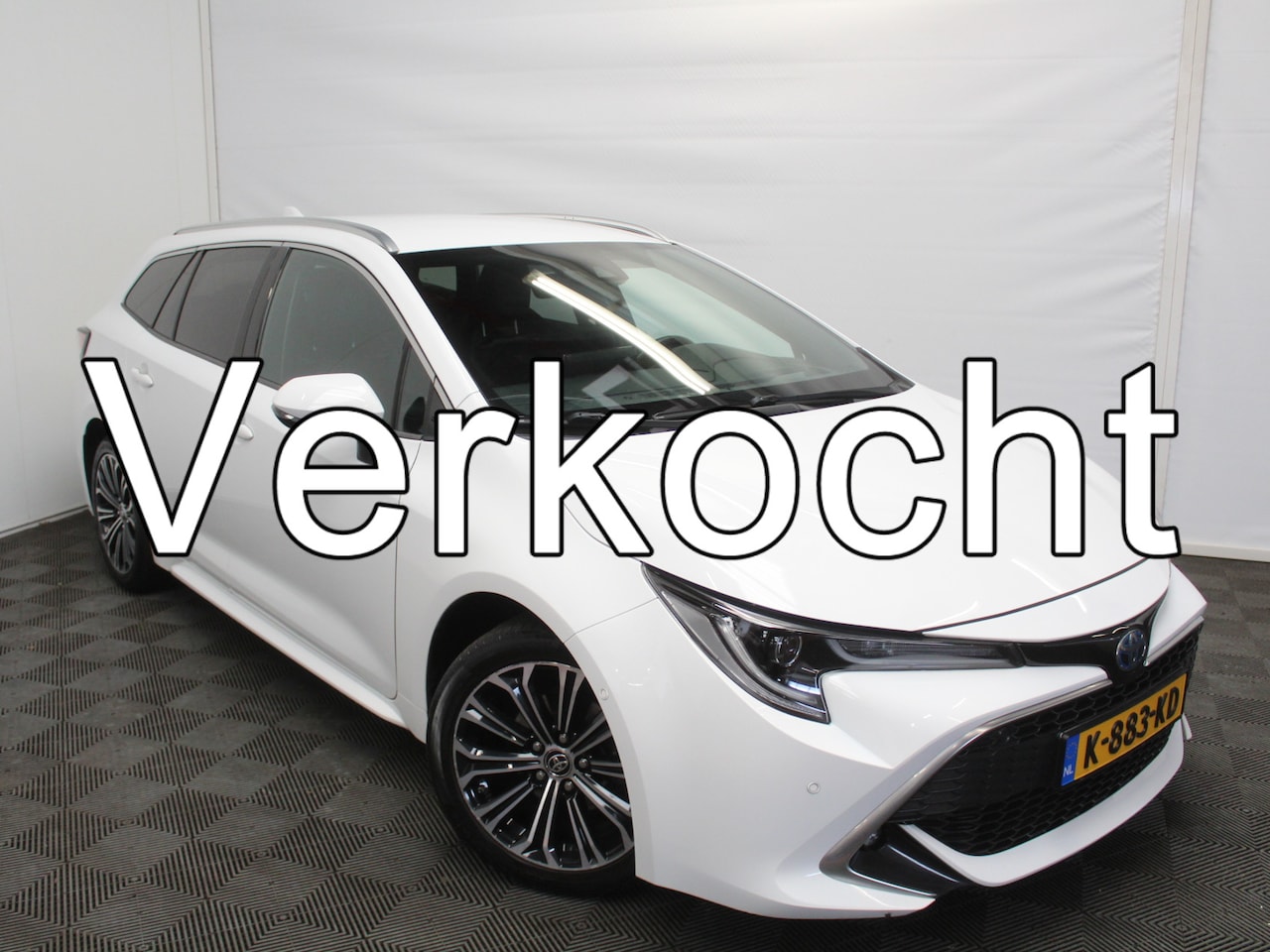 Toyota Corolla Touring Sports - 1.8 Hybrid Executive CLIMATE | STOELVERW | ADAPCRUISE | DAB | ELEC-AKLEP | LED | CAMERA | - AutoWereld.nl