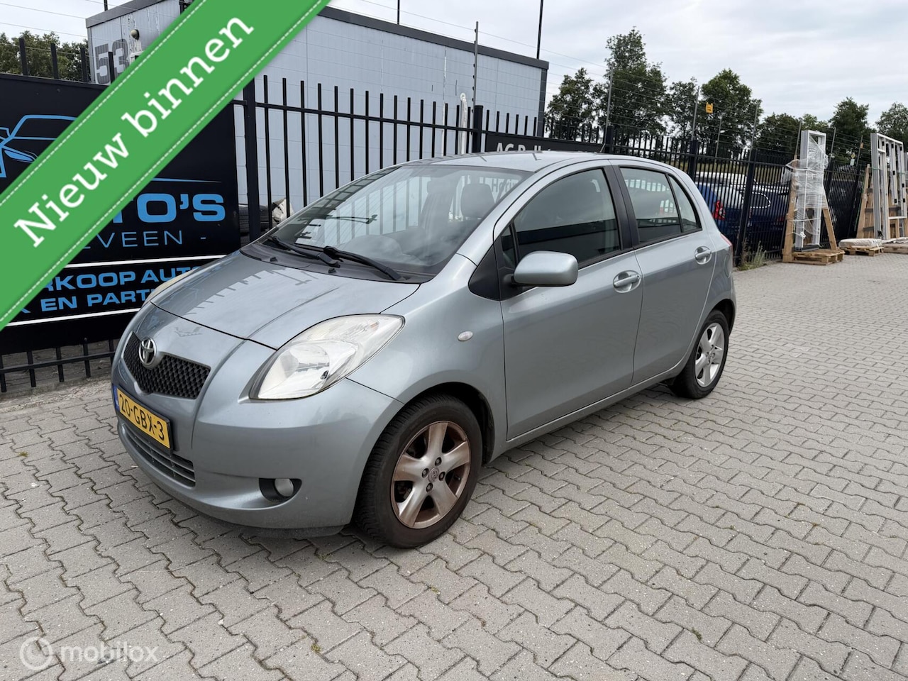 Toyota Yaris - 1.3 VVT-i Executive 1.3 VVTi Executive - AutoWereld.nl