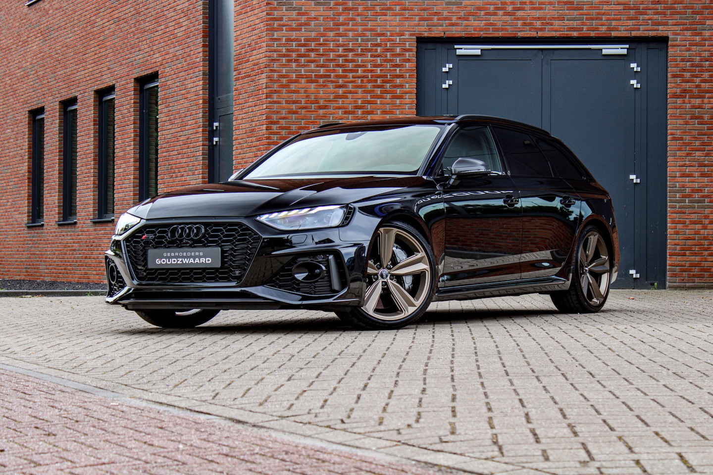 Audi RS4 - Avant 2.9 TFSI Quattro | Keramisch | Carbon ext. | Audi Exclusive Brons | Pano | B&O | HUD - AutoWereld.nl