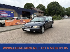 Volvo V70 - 2.4 Comfort Line Aut Trekhaak NIEUWE APK