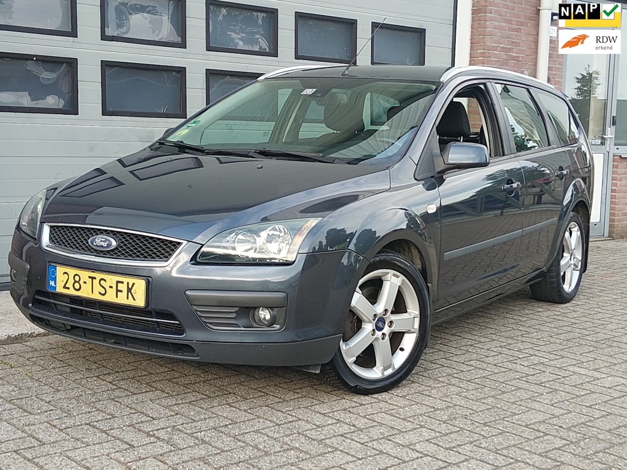 Ford Focus Wagon - 2.0-16V Rally Edition 2007 Airco - AutoWereld.nl