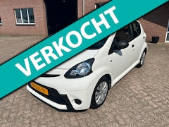 Toyota Aygo - 1.0 VVT-i Now//65.000 NAP//dealer onderhouden