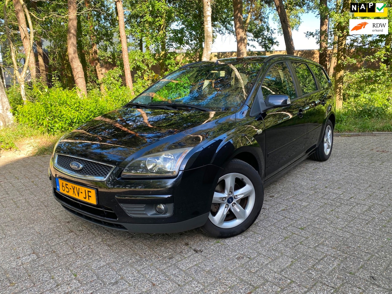 Ford Focus Wagon - 1.6-16V Titanium 1.6-16V Titanium - AutoWereld.nl