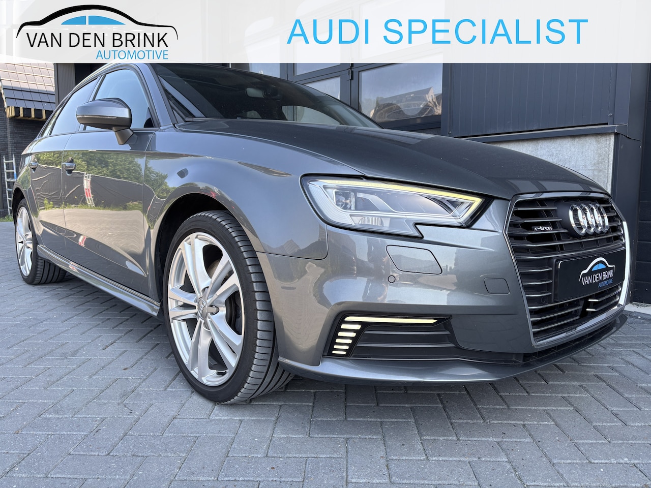 Audi A3 Sportback - 40 e-tron Keyless Camera Pano ACC - AutoWereld.nl