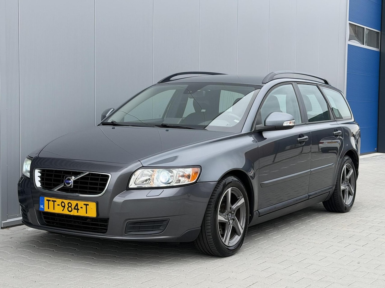 Volvo V50 - 1.8 Summun - Facelift - Navi - Cruise | Pdc | Leer - AutoWereld.nl