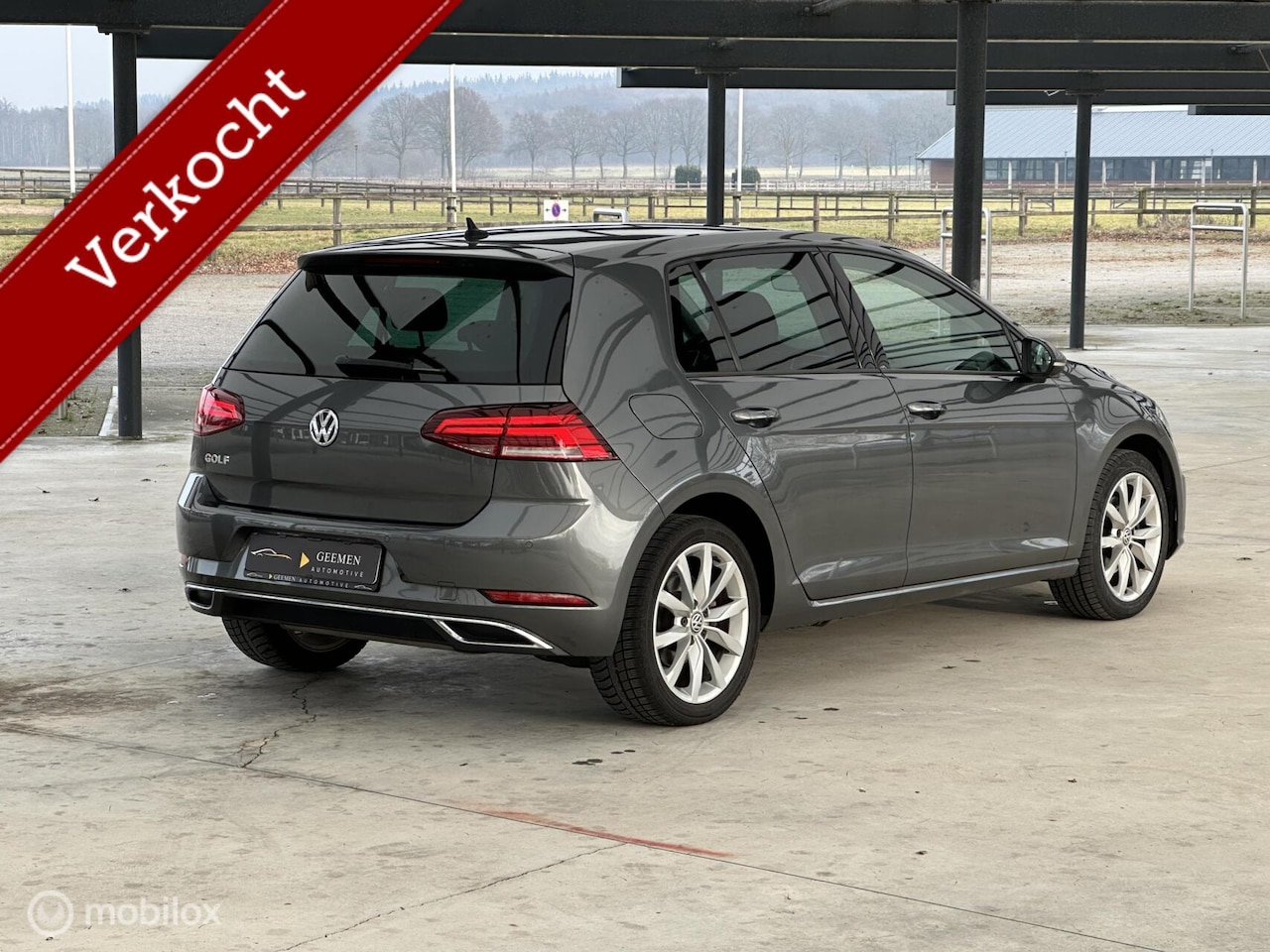 Volkswagen Golf - 1.5 TSI Highline CARPLAY/MASSAGE/STL.VRW/ACC - AutoWereld.nl