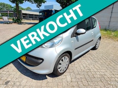 Peugeot 107 - 1.0-12V XR ( Lage kilometerstand met boekjes)