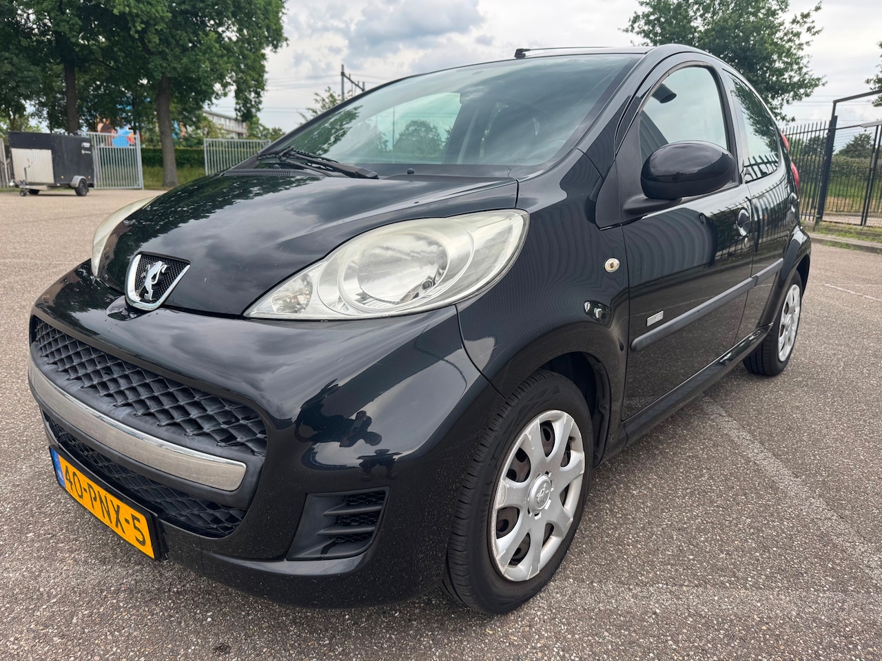 Peugeot 107 - 1.0-12V Millesim 2011 airco 5d - AutoWereld.nl