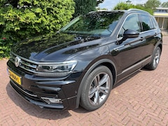 Volkswagen Tiguan - 1.4 TSI Comfortline Business R