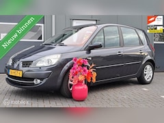 Renault Scénic - 2.0-16V Tech Line