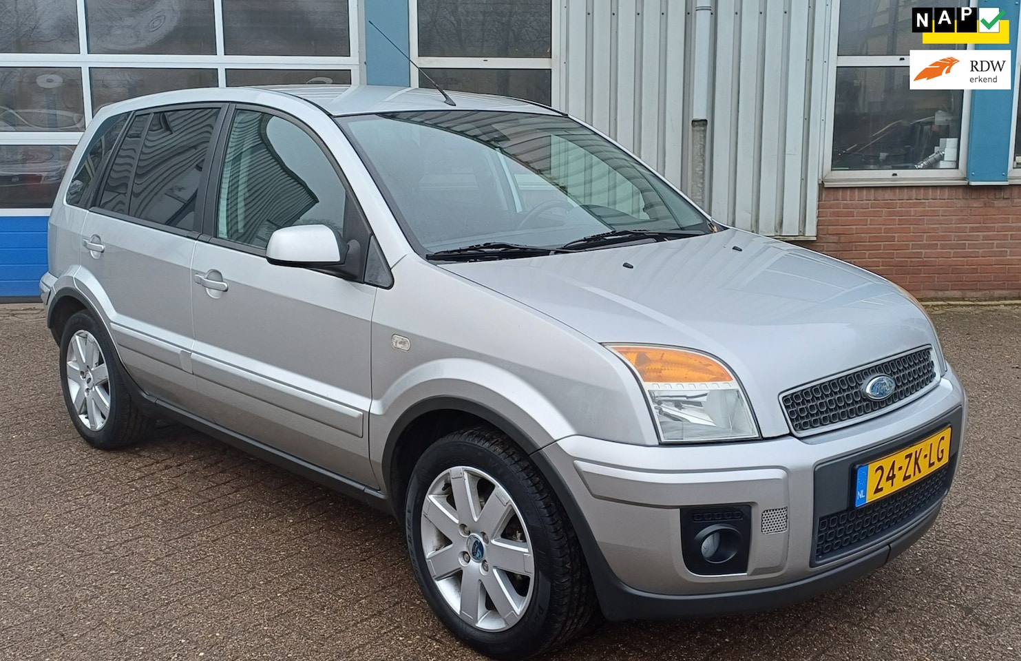 Ford Fusion - 1.4-16V Futura hoogzitter - AutoWereld.nl