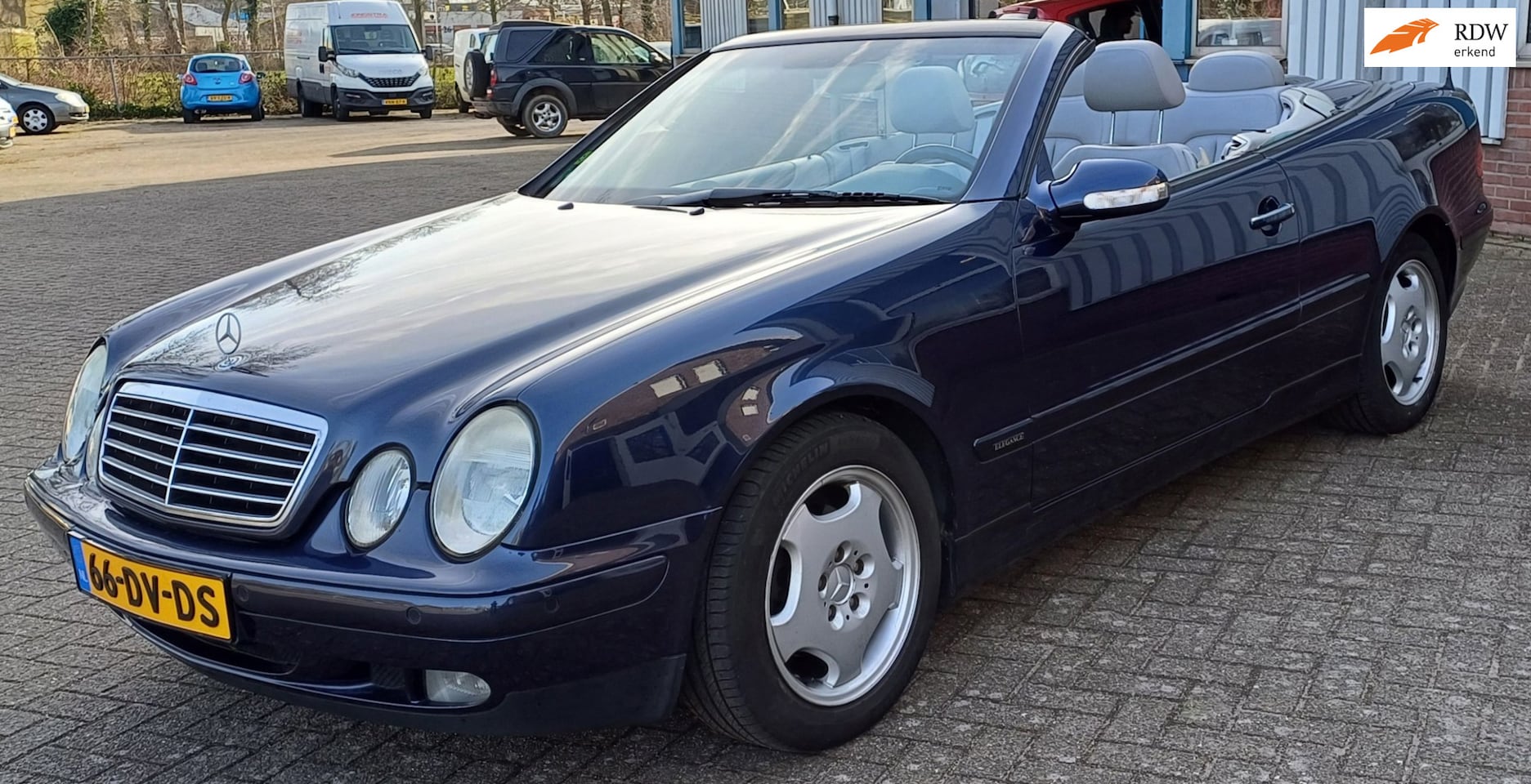 Mercedes-Benz CLK-klasse Cabrio - 200 Elegance afneembare trekhaak youngtimer - AutoWereld.nl