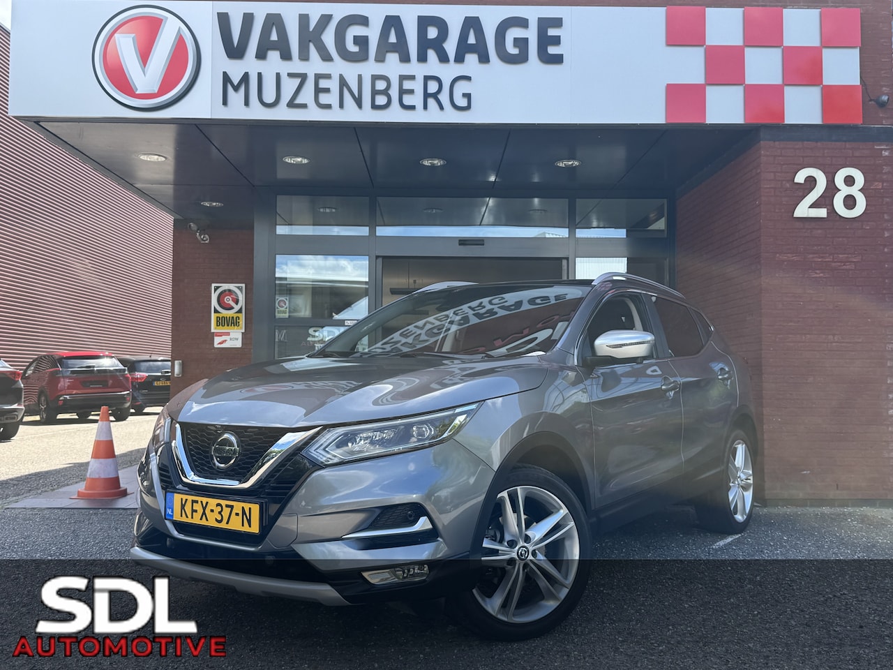 Nissan Qashqai - 1.3 DIG-T N-Connecta // FULL LED // PANO-DAK // NAVI // 360 CAMERA // KEYLESS // DAB // AN - AutoWereld.nl