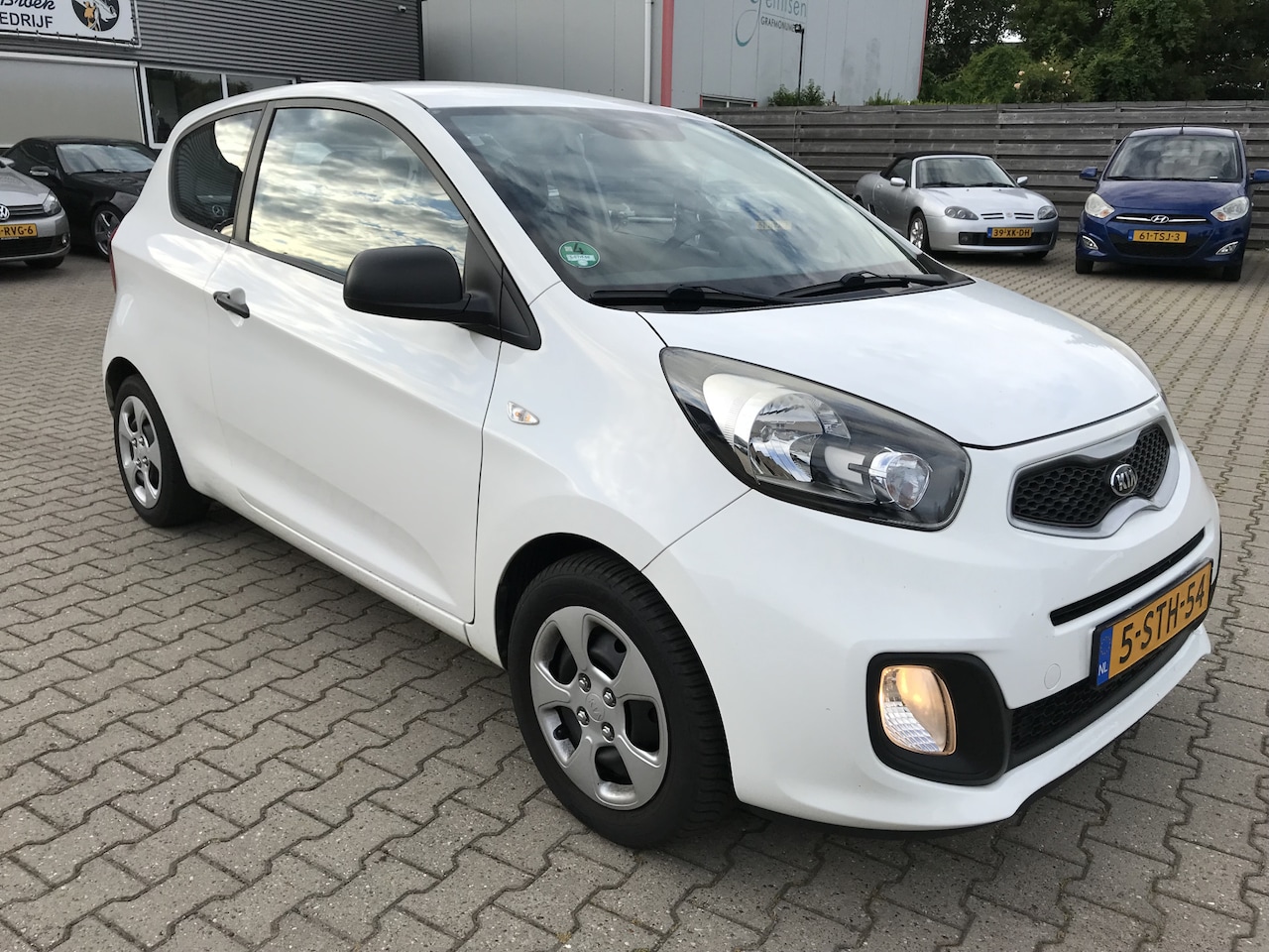 Kia Picanto - 1.0 CVVT ISG Airco 1.0 CVVT ISG Airco - AutoWereld.nl