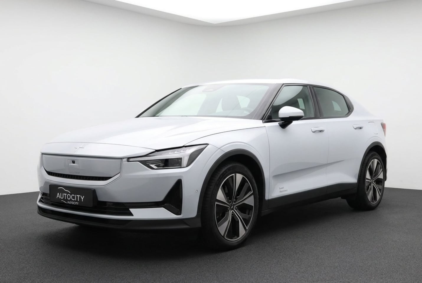Polestar 2 - Long Range Single Motor 82KWH 94,7% SOH l 360 Camera l Memory l - AutoWereld.nl