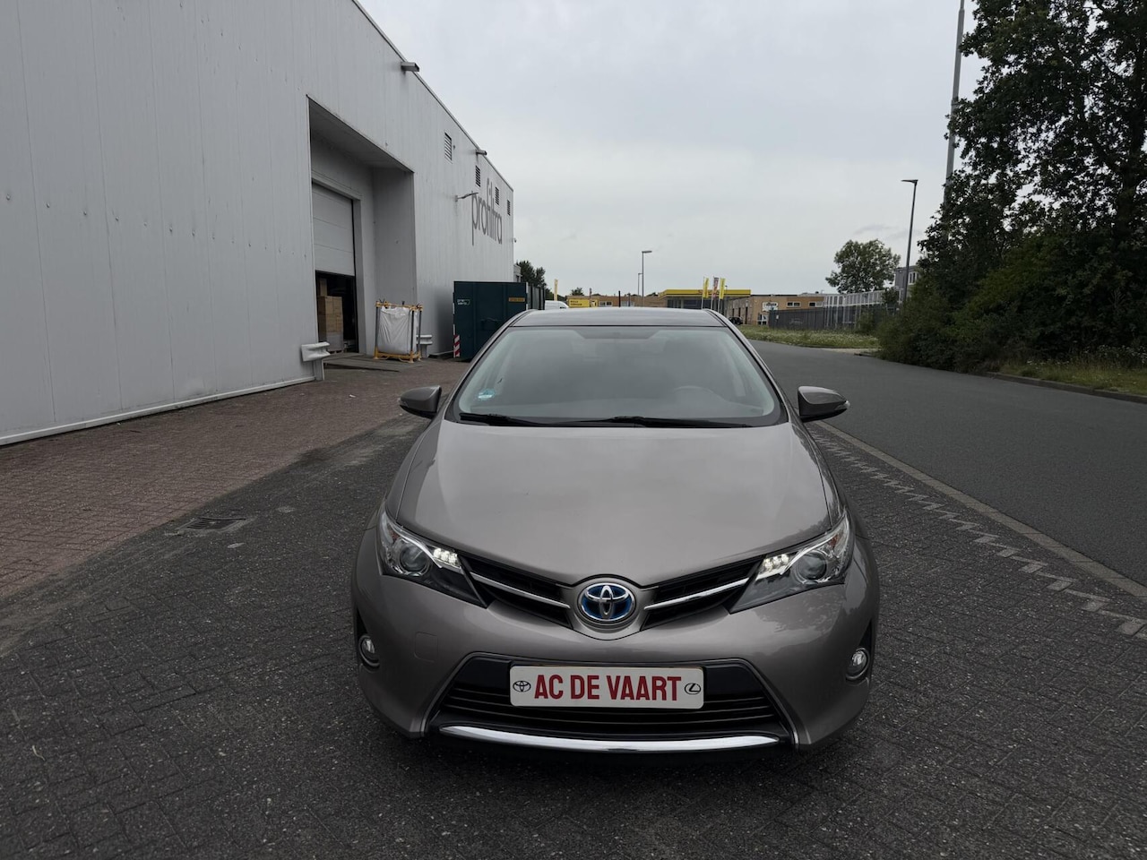 Toyota Auris - 1.8 Hybrid Lease - NAVI/PANODAK/CAMERA/NAP - AutoWereld.nl
