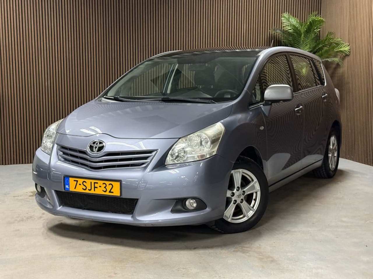 Toyota Verso - 1.6 VVT-i Panoramic 1.6 VVT-i Panoramic - AutoWereld.nl
